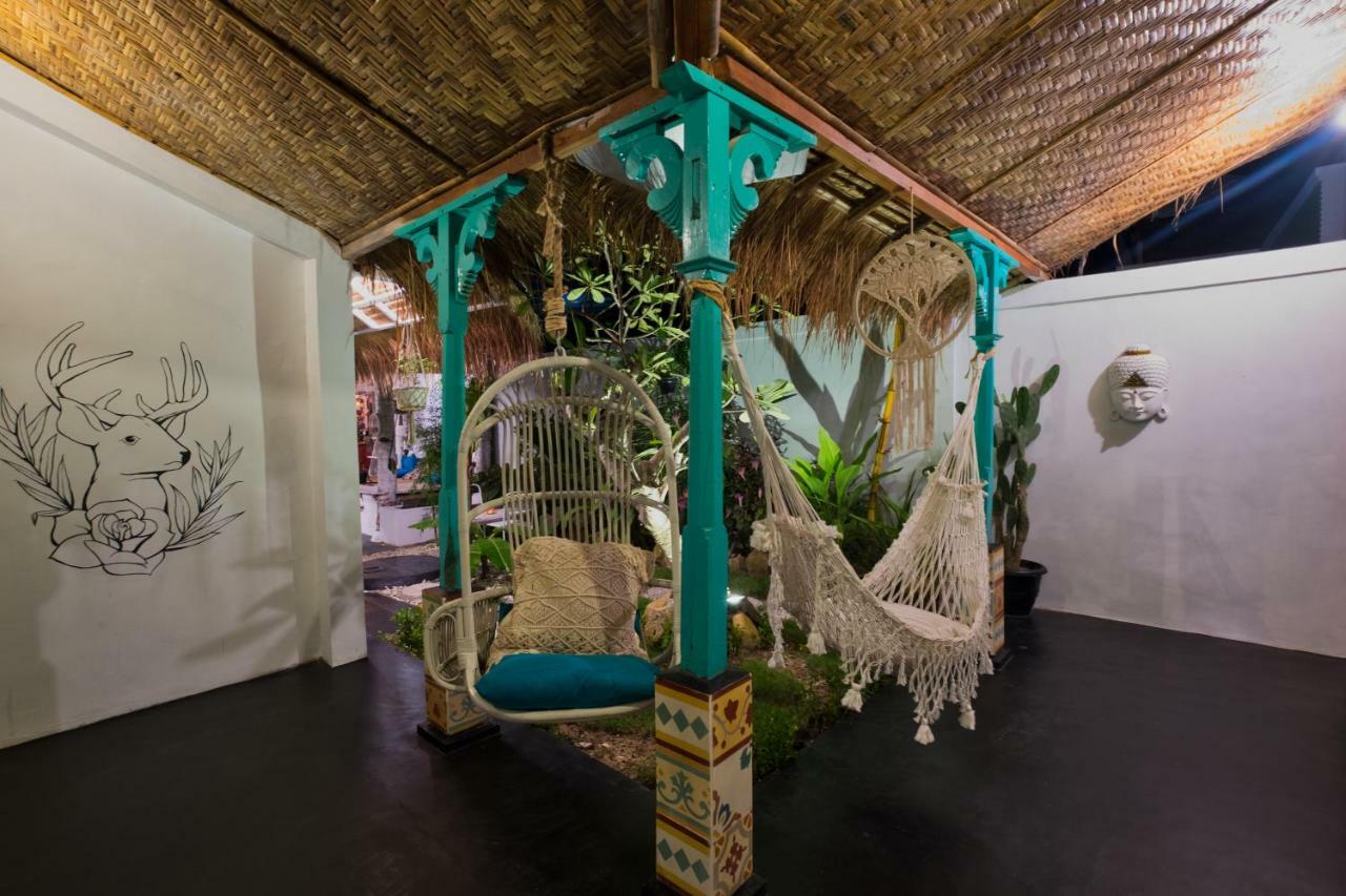 The Bodhi Tree Karimunjawa Hostel Екстериор снимка