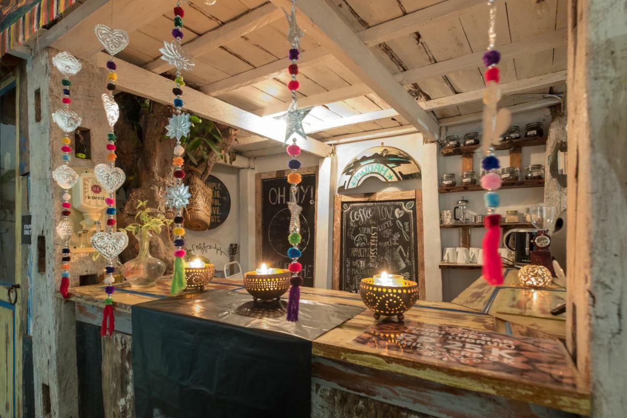 The Bodhi Tree Karimunjawa Hostel Екстериор снимка