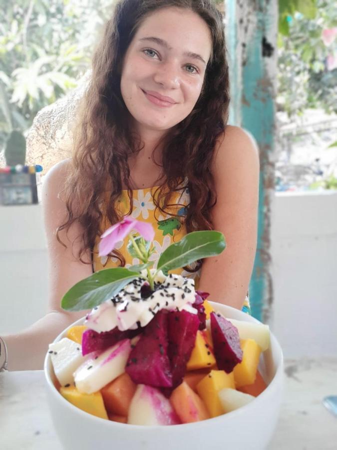 The Bodhi Tree Karimunjawa Hostel Екстериор снимка